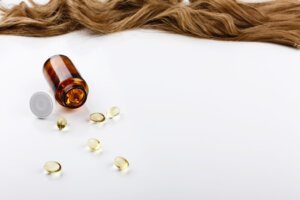 טיפול בהתקרחות - השתלת שיער או ויטמינים - מה עדיף